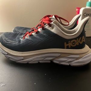 Hoka Clifton 8